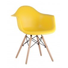 Стул с подлокотниками «Eames Литой» с жестким сиденьем (деревянный каркас)